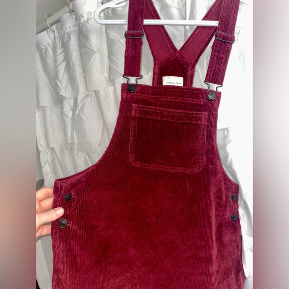 American Eagle Corduroy dress in colour burgundy. Size medium. - Picture 2 of 4